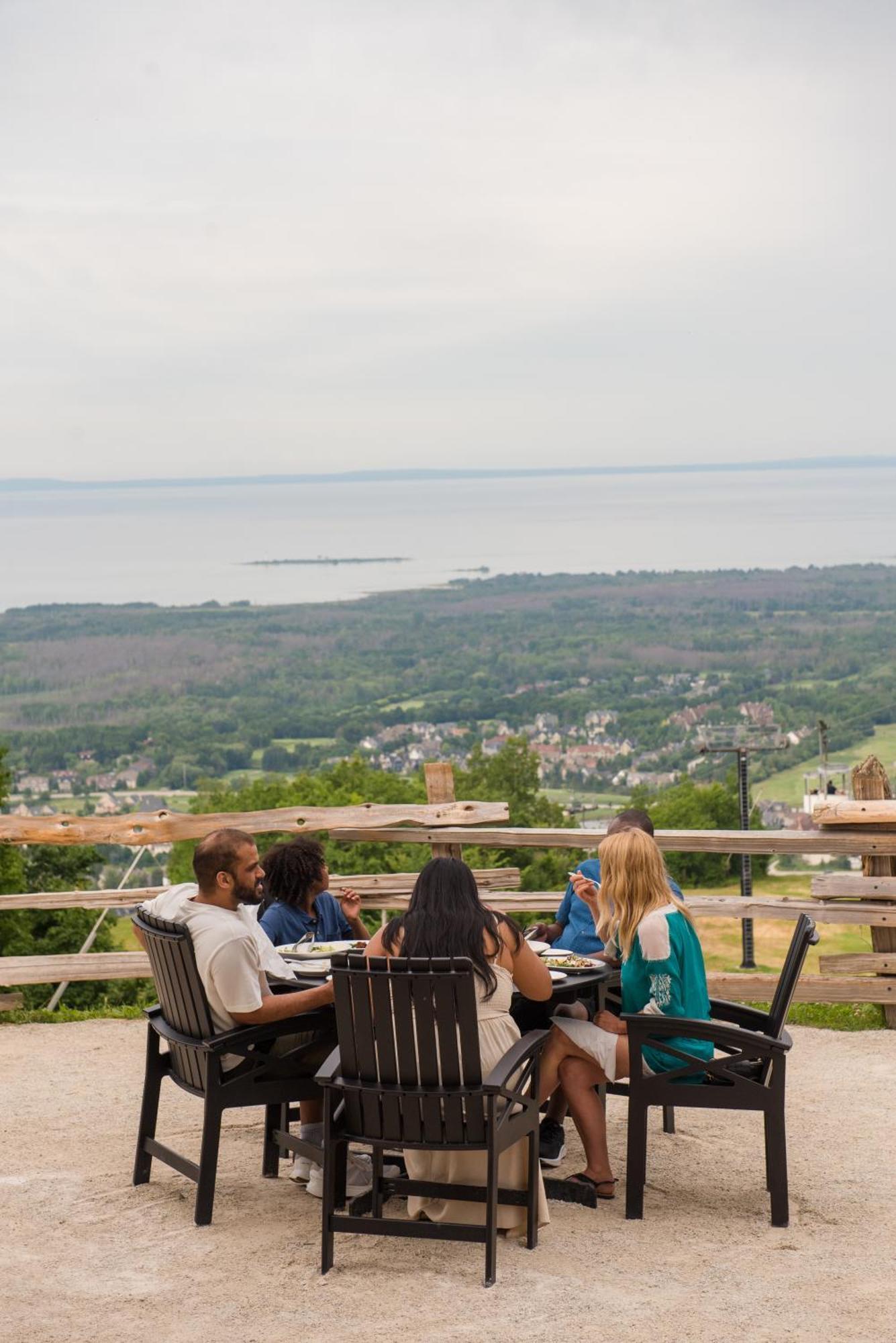 Blue Mountain Resort Village Suites Blue Mountains Extérieur photo
